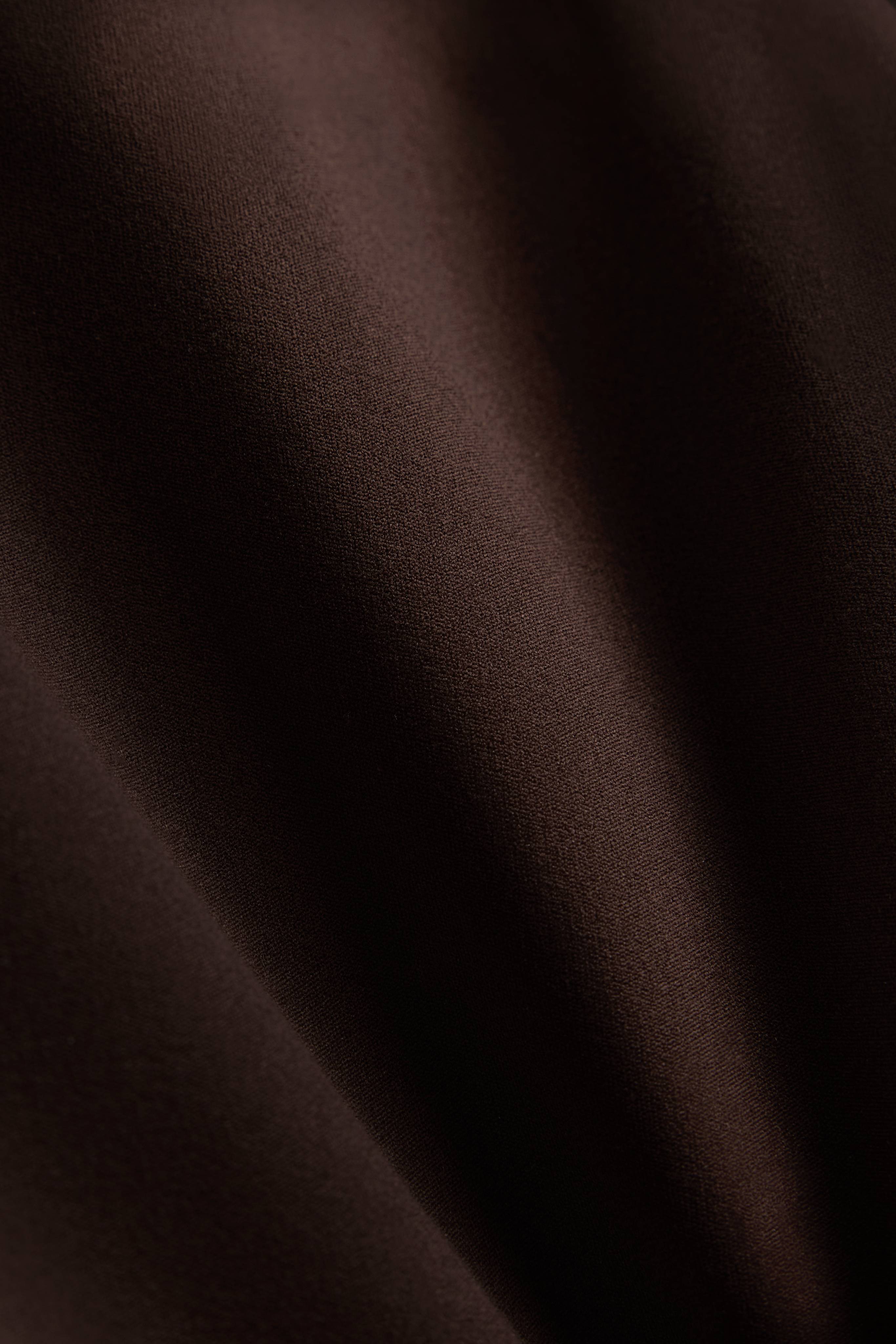 W. Cloudform® Shorts - Espresso